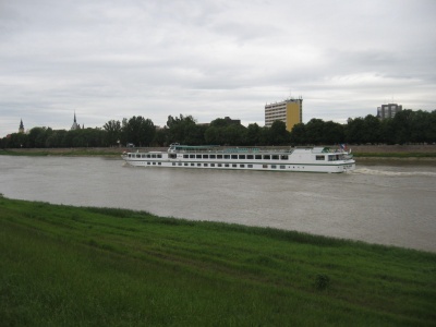 victorh-20100518-4_400